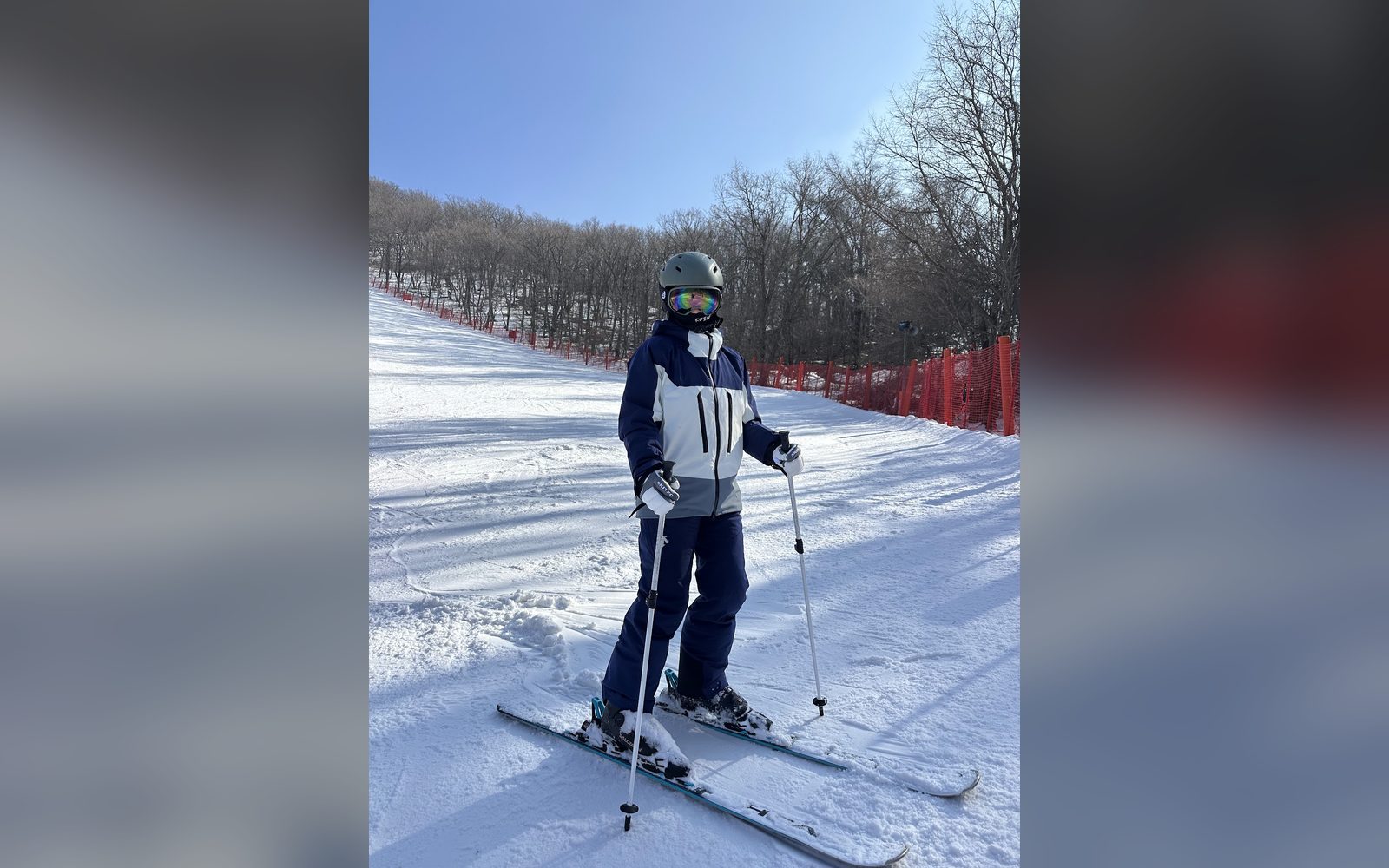 슬로프에 선 아이